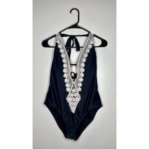 Womens black and white swimsuit. Lace swimsuit. Size L. One piece.